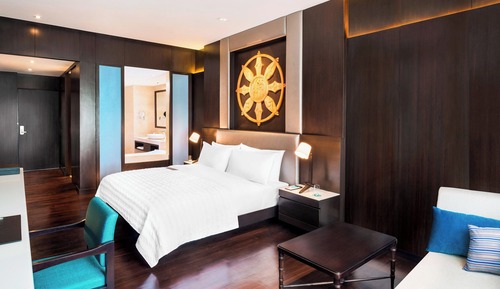 Habitación clásica, 1 cama de matrimonio grande con sofá cama, vistas a la montaña