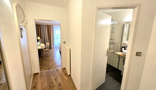 Habitación clásica con 1 cama doble o 2 individuales, vistas a la ciudad