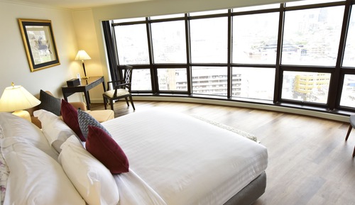 Suite, River View
