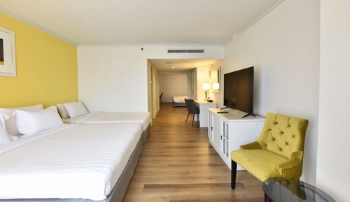 Family Suite, River View