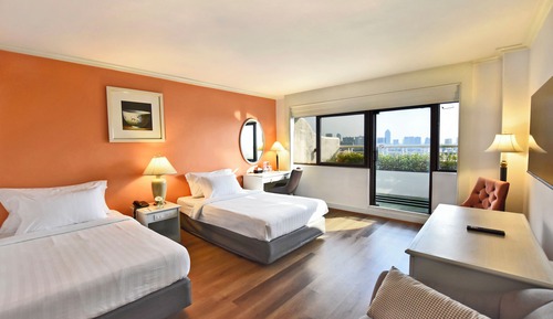 Habitación Deluxe con 2 camas individuales, balcón, vistas al río