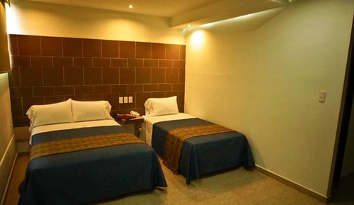 Habitación Familiar con 1 cama king y 1 individual