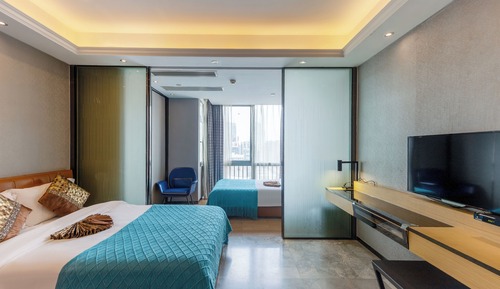 Superior Twin Room, City View