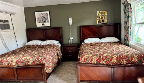 Queen Room With 2 Queen Beds, Non Smoking