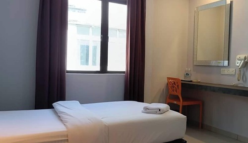 Deluxe Twin Room