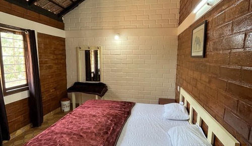 Deluxe Double Room, Courtyard View