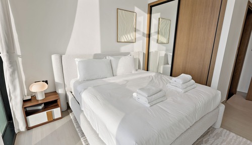 Luxury Apartment, 2 Bedrooms, Balcony, City View