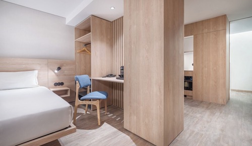 Apartamento, 1 cama de matrimonio, balcón, vistas a la ciudad