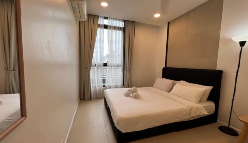 Apartamento superior, 2 habitaciones, balcón, vistas a la ciudad