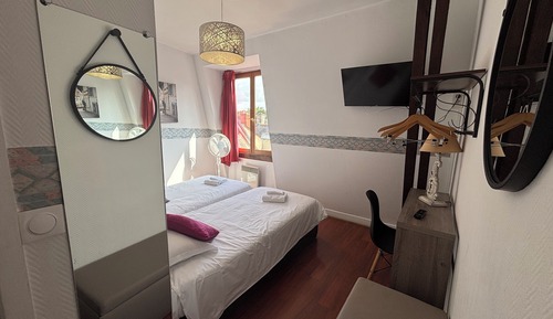 Habitación con 2 camas individuales