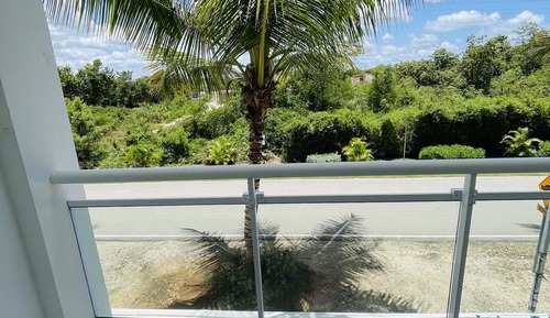 Apartamento, balcón, vistas a la piscina