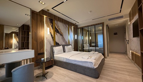 Habitación clásica doble, balcón, vistas a la ciudad