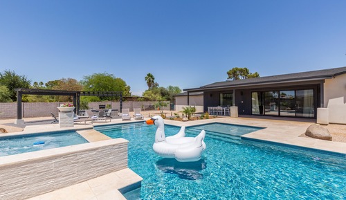 Casa (5 Bedrooms)
