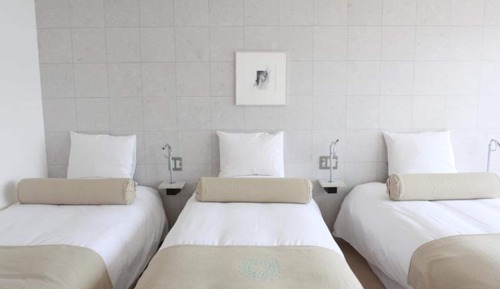 Habitación triple, vistas al mar