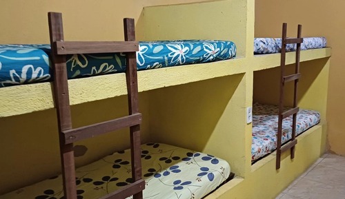 Shared Dormitory, Men only