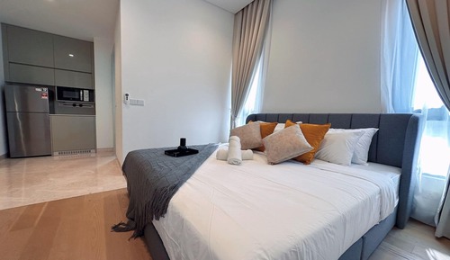 Apartamento superior, 2 habitaciones, balcón, vistas a la ciudad