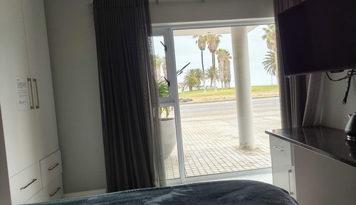 Senior Double Room, Bay View