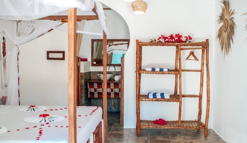 Classic Double Room, Partial Ocean View