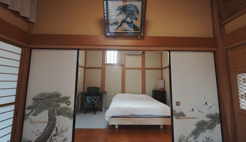 Casa de estilo japonés, vistas al patio