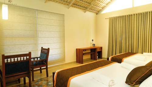 Family Double Room, Pool View