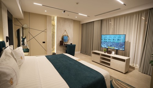 Deluxe Suite