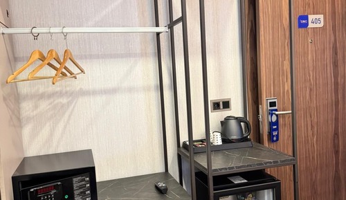 Deluxe Quadruple Room, City View