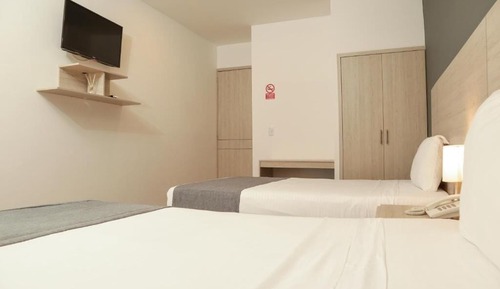 Standard Twin Room
