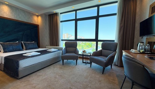 Standard Double Room, City View