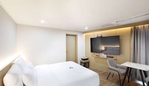 Premium Double Room, City View
