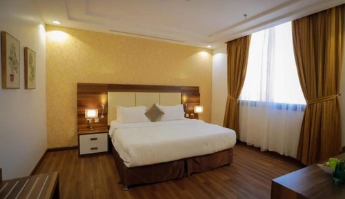 Standard Room, 1 King Bed