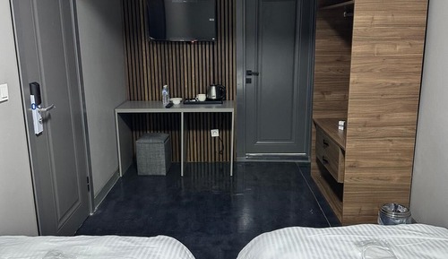 Economy Twin Room