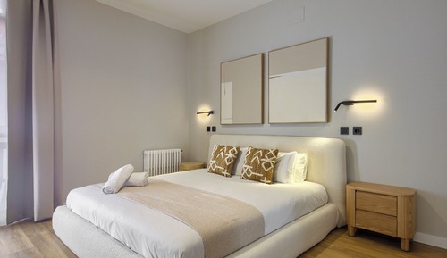 Studio, 1 Queen Bed with Sofa bed