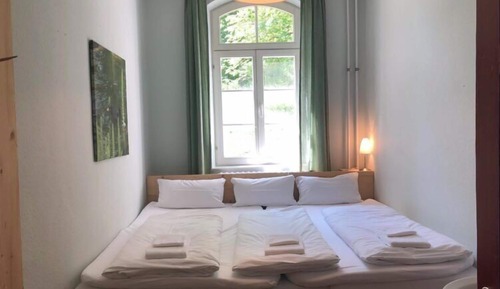Habitación triple básica, vistas al jardín