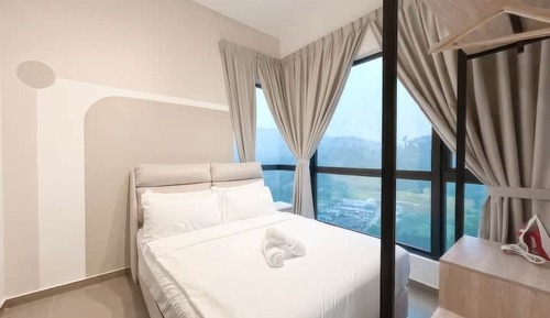 Apartamento superior, 2 habitaciones, balcón, vistas a la ciudad