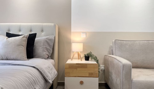 Estudio superior, 1 cama de matrimonio, balcón, vistas a la ciudad