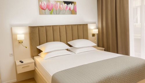 Apartamento, 2 habitaciones, balcón