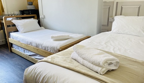 Apartamento Deluxe, baño compartido