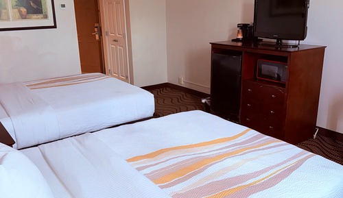 Habitación Deluxe doble, 2 camas de matrimonio, no fumadores, vistas a la montaña
