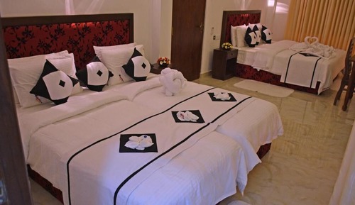 Habitación cuádruple Deluxe, balcón