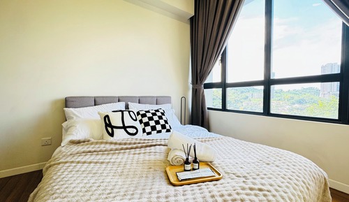 Apartamento superior, 3 habitaciones, balcón, vistas a la ciudad