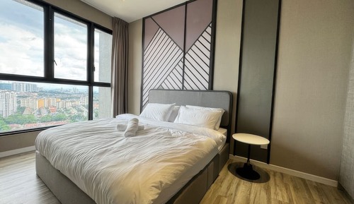 Apartamento superior, 2 habitaciones, balcón, vistas a la ciudad