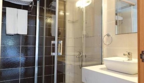 Habitación estándar doble, balcón