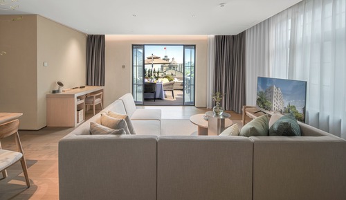 Luxury Suite, Multiple Beds, Patio, Partial Lake View