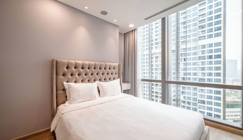 Apartamento panorámico, 3 habitaciones, balcón, vistas a la ciudad