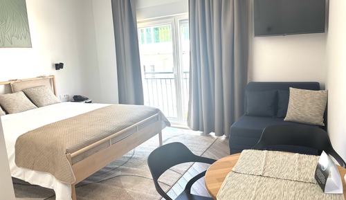Deluxe Studio Suite