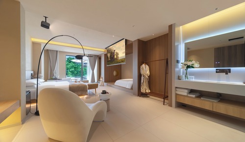 Classic Suite, Courtyard View