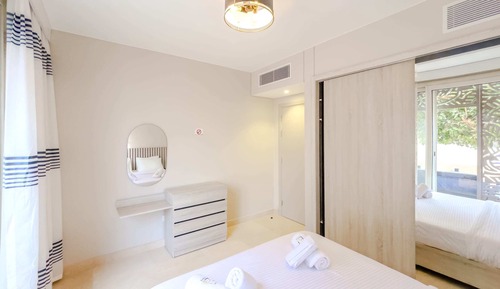 Apartamento básico, vistas al mar