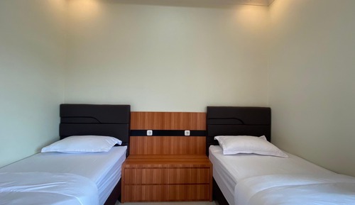 Habitación superior con 1 cama doble o 2 individuales