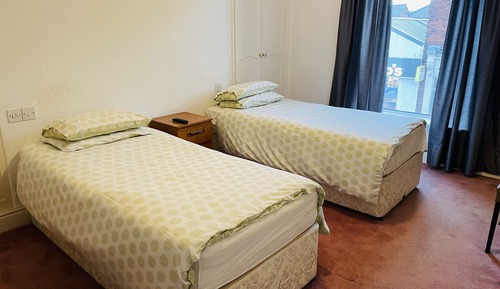 Standard Twin Room, Ensuite