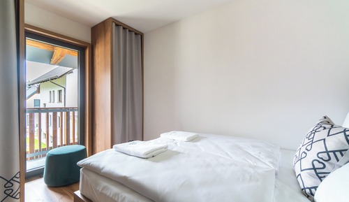 Apartamento superior, balcón, vistas a la montaña